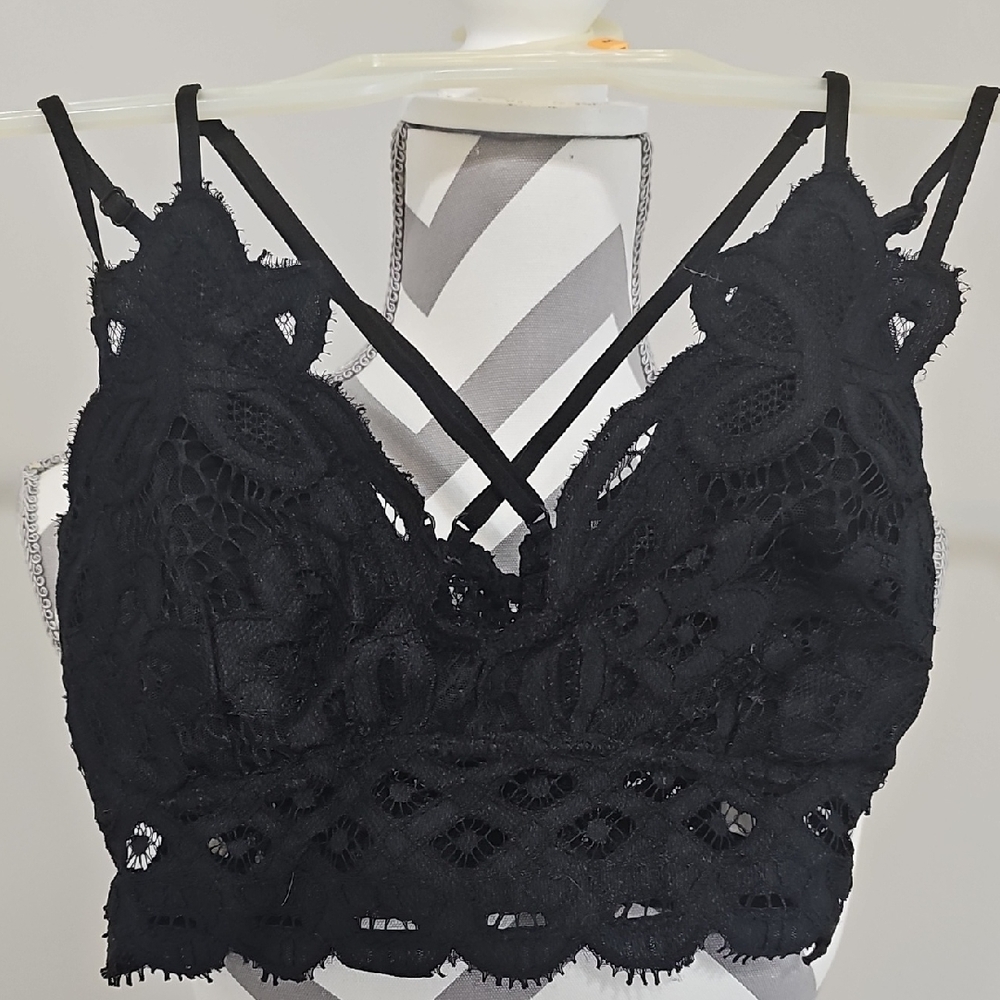 Anemone Black Lace Bralette